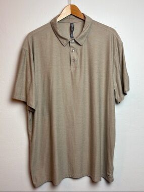 Vuori Men's XXL Strato Tech Polo Shirt Truffle Heather Tan Stretch Office